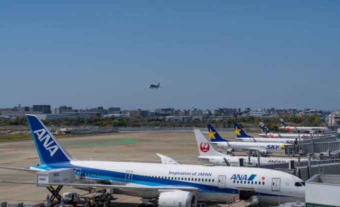JAL ANA燃油サーチャージ